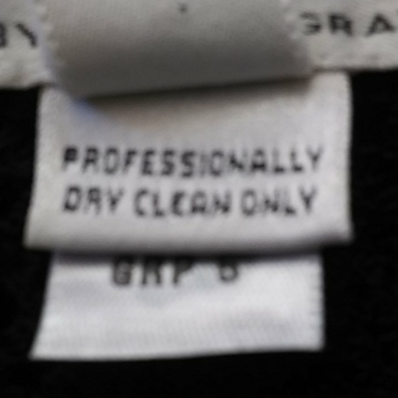 St. John Top - Picture 6 of 7